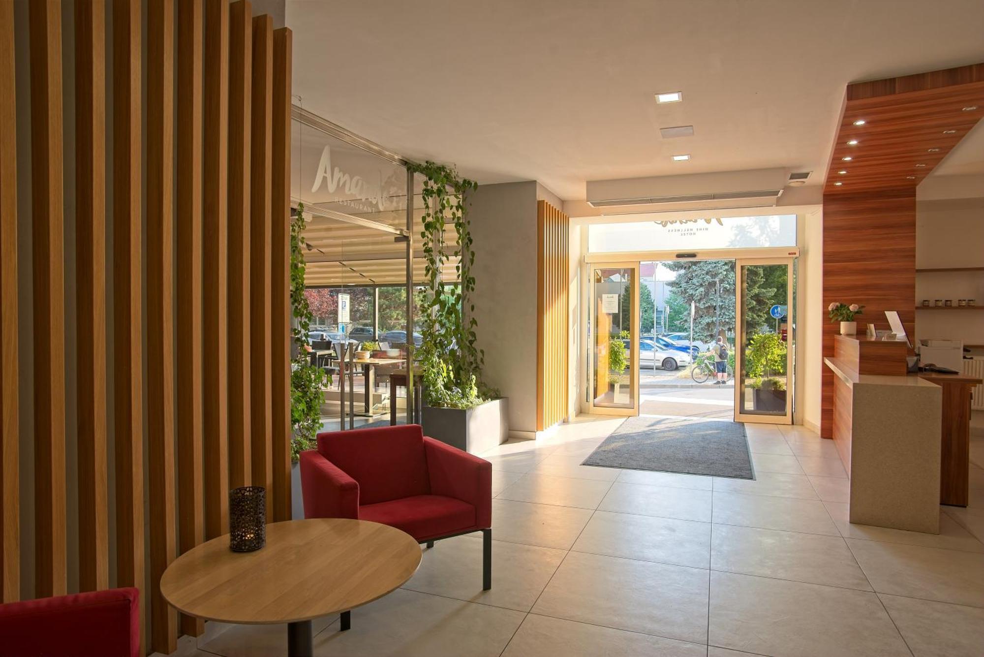 Wine Wellness Hotel Amande Hustopeče Exterior foto